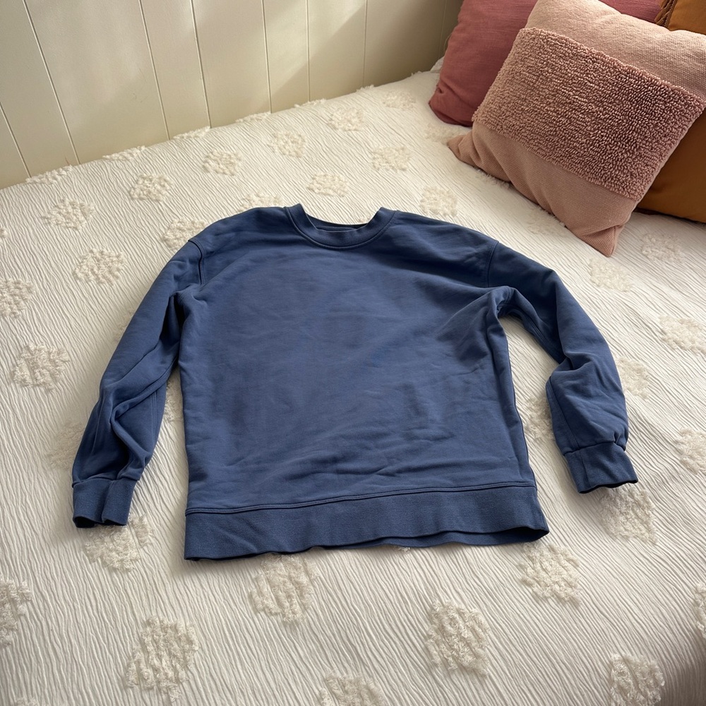lululemon sweatshirt!